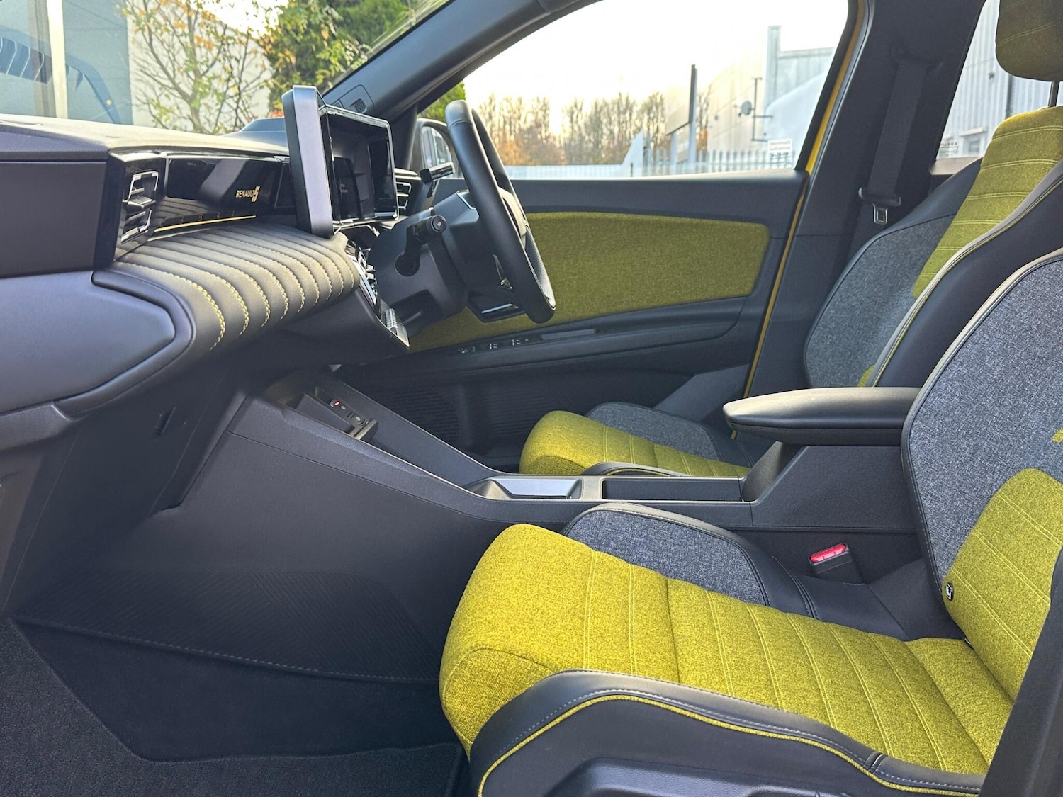 Used Renault 5 2025 for sale - 76801814: Photo 32