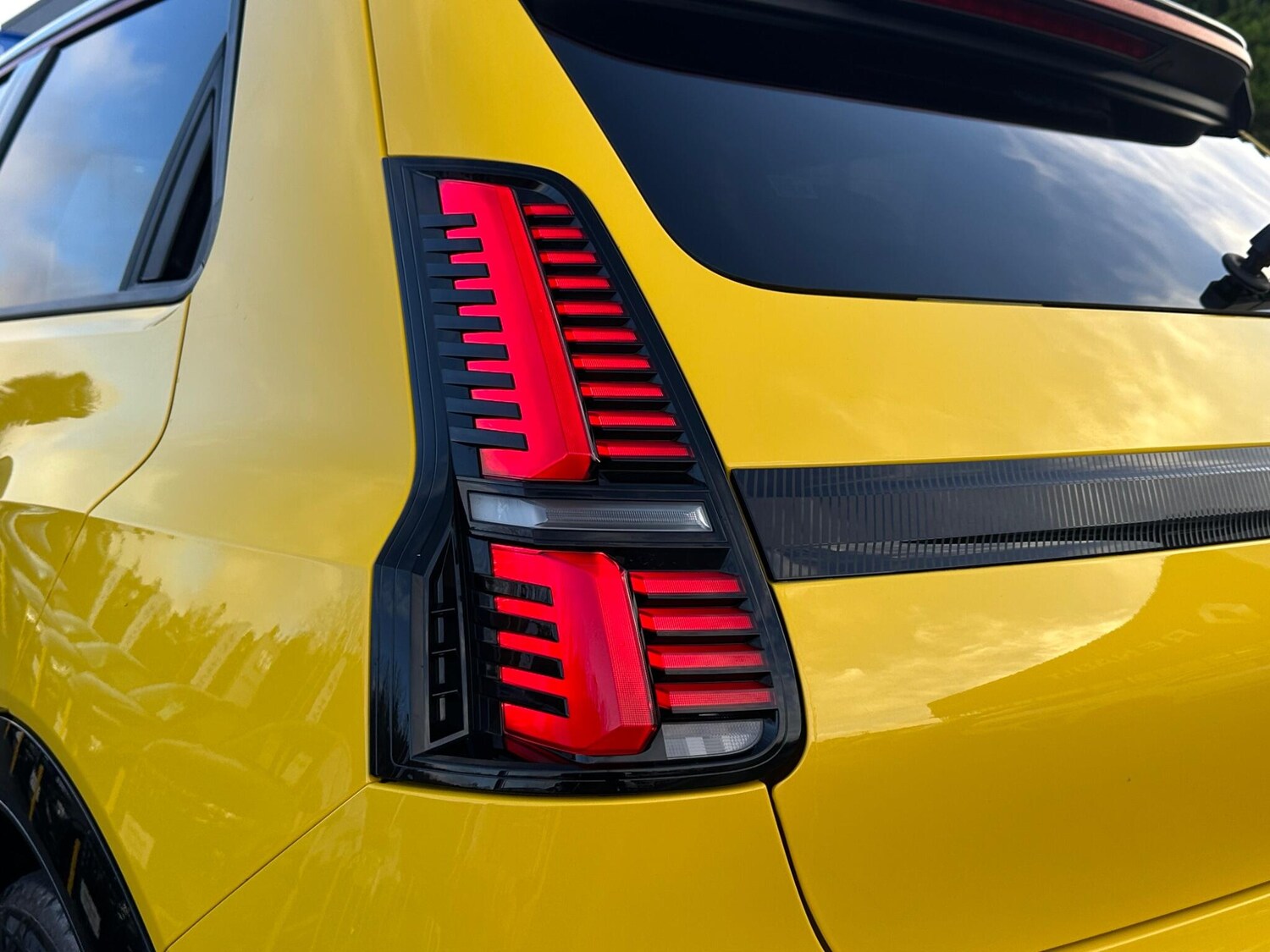 Used Renault 5 2025 for sale - 76801814: Photo 34