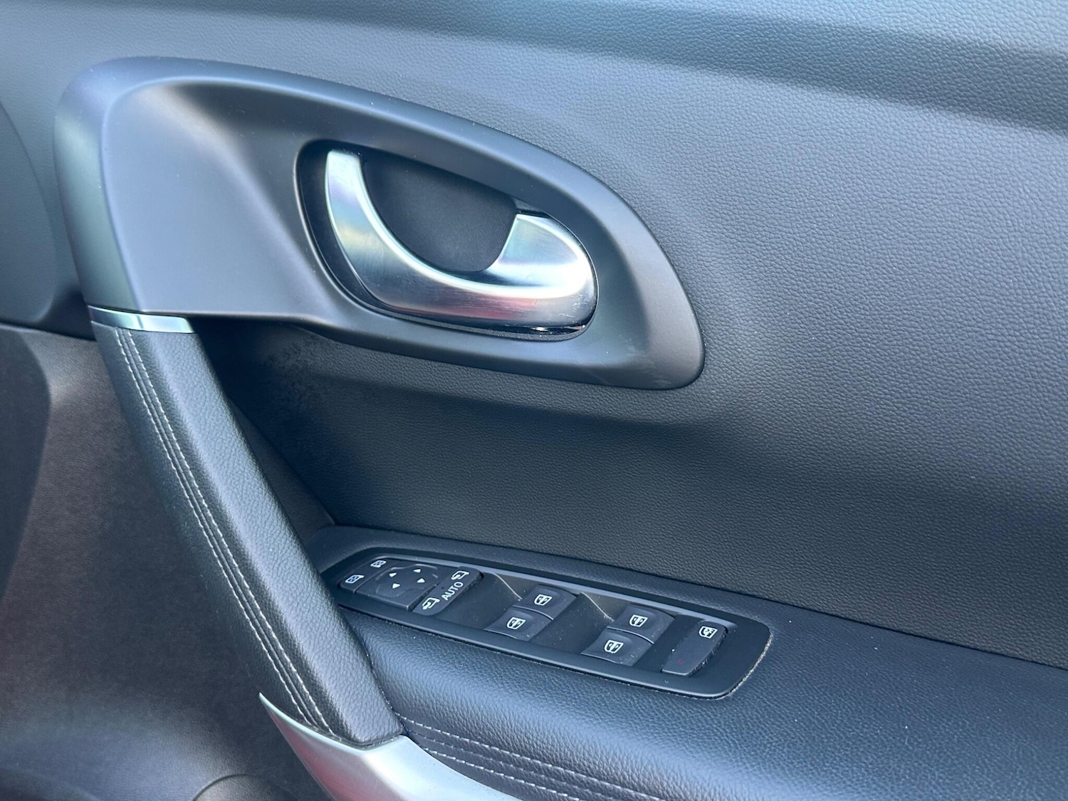 Used Renault Kadjar for sale - 77657660: Photo 23