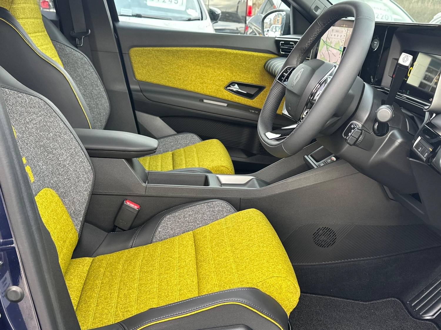 Used Renault 5 E-Tech electric 2025 for sale - 77108830: Photo 12