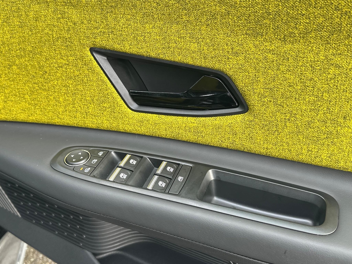 Used Renault 5 E-Tech electric 2025 for sale - 77108830: Photo 15