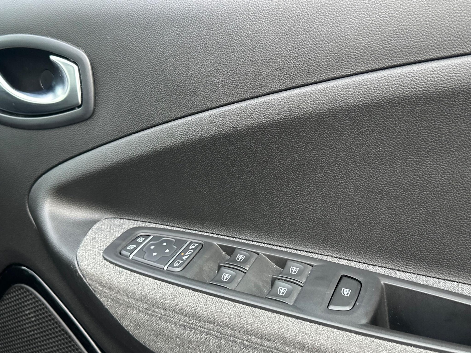 Used Renault Zoe 2022 for sale - 78086436: Photo 18