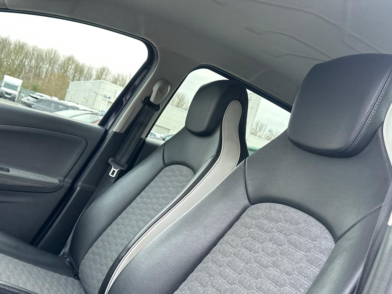 Used Renault Zoe 2022 for sale - 78086436: Photo 33