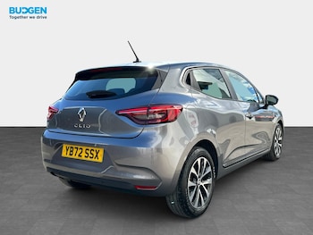 Used Renault Clio 2023 for sale - 79508630: Photo