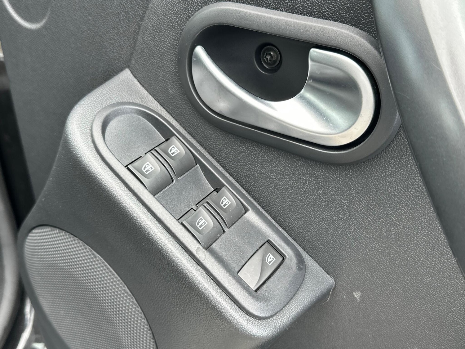 Used Dacia Duster 2017 for sale - 78086469: Photo 20