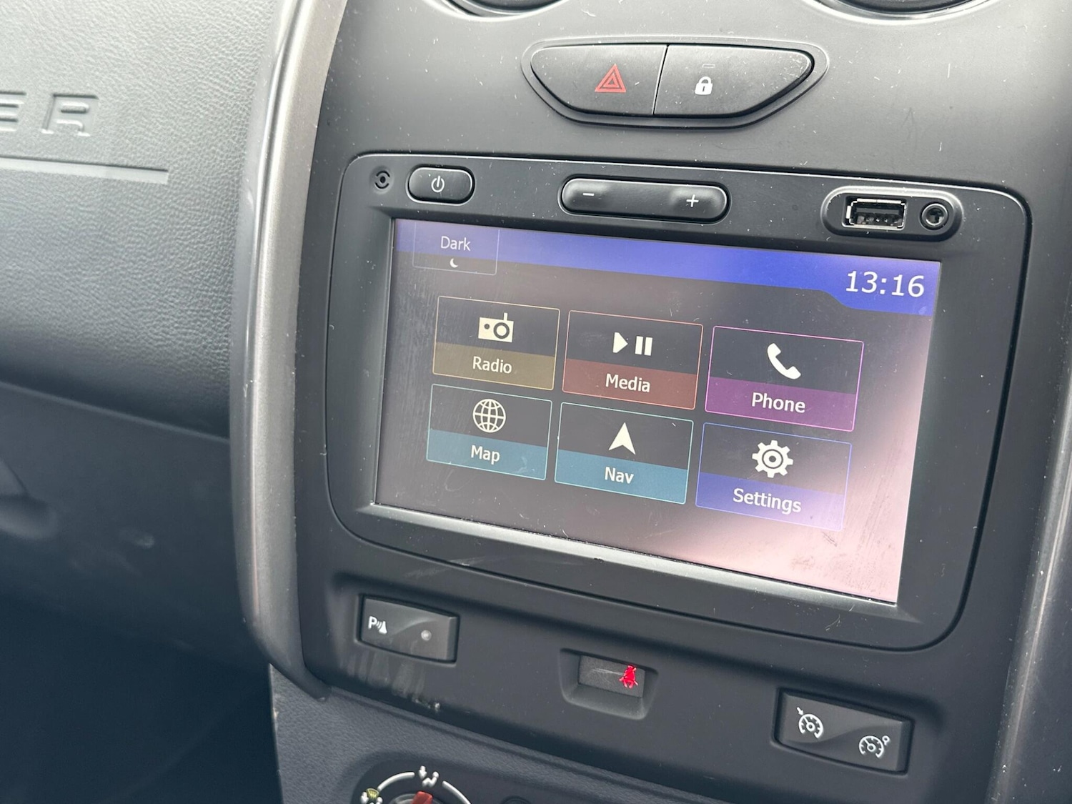 Used Dacia Duster 2017 for sale - 78086469: Photo 27