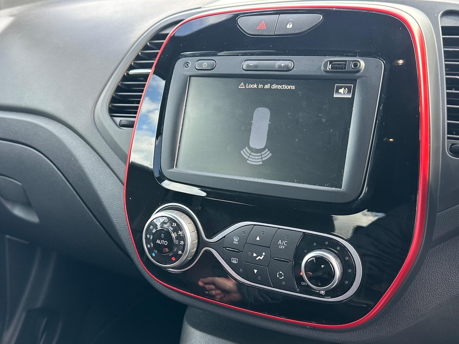 Used Renault Captur 2020 for sale - 78057672: Photo 25