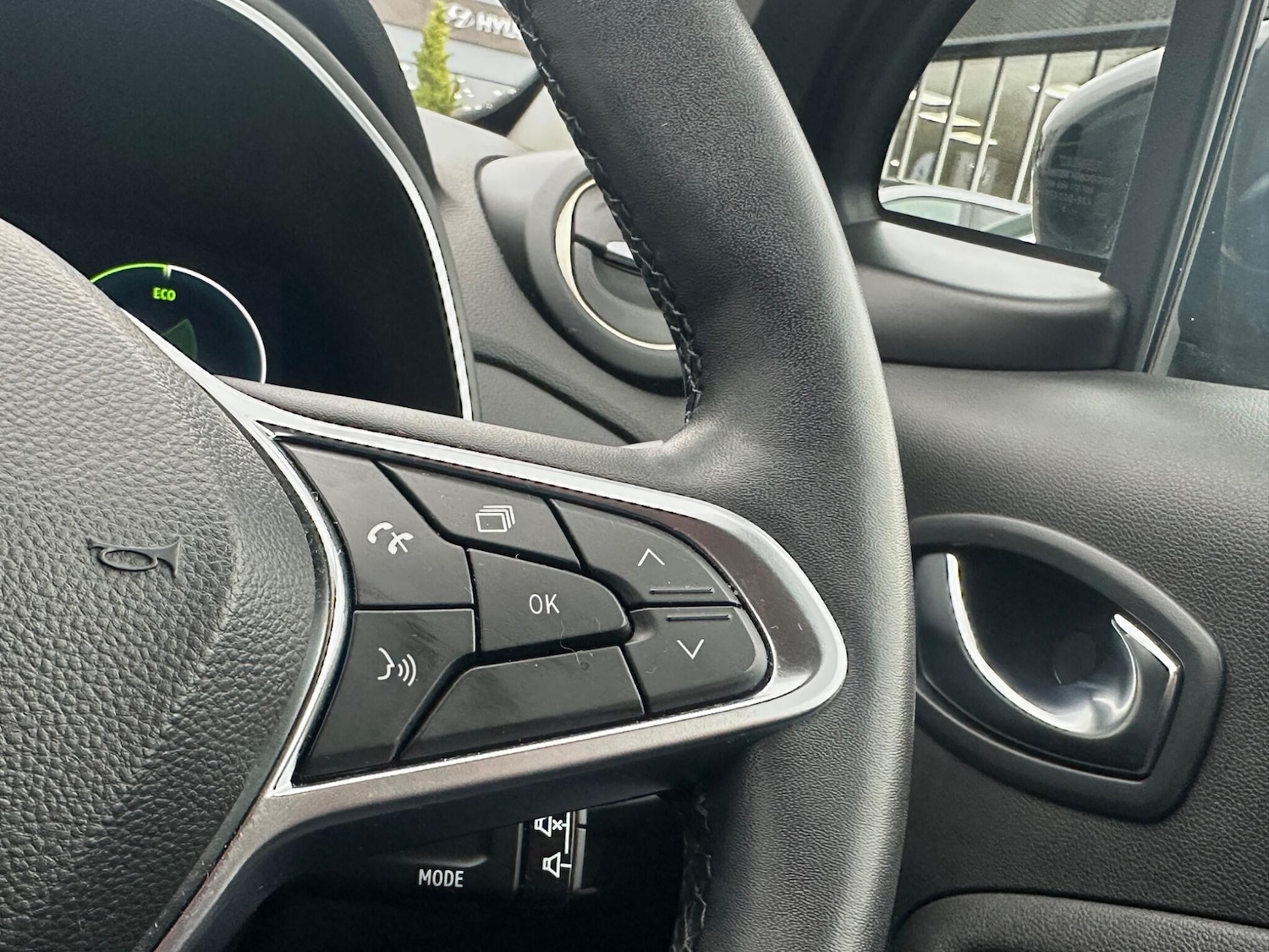 Used Renault Zoe 2023 for sale - 77626169: Photo 19