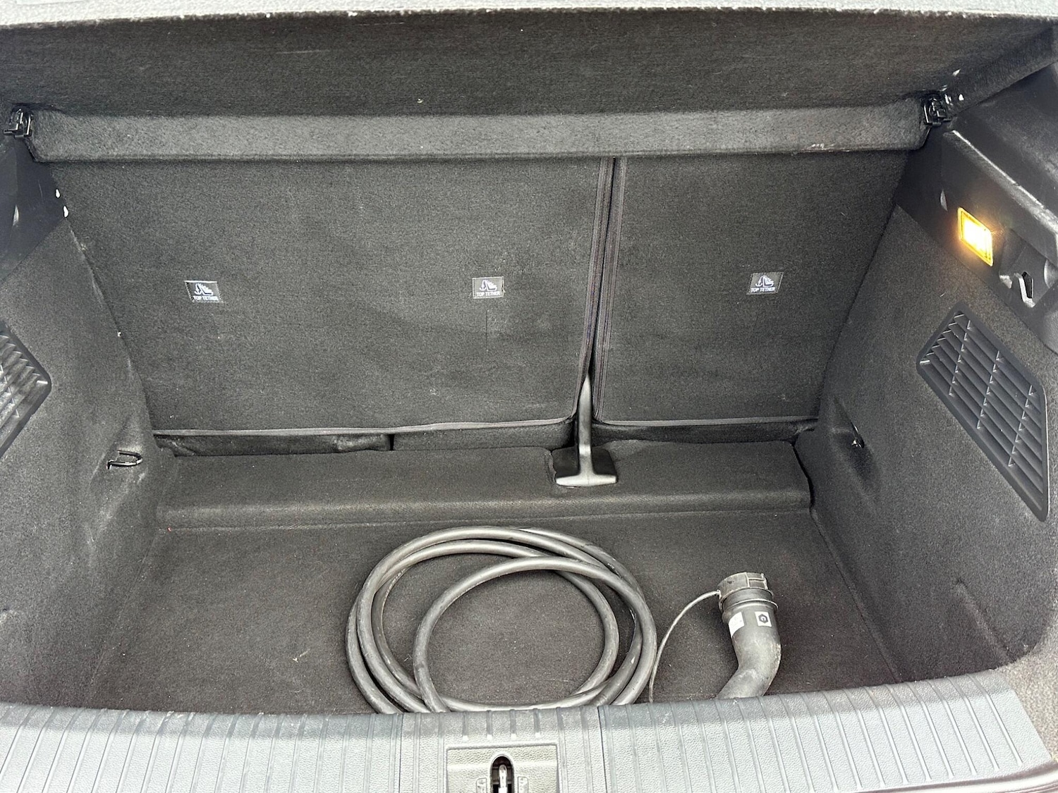 Used Renault Megane E Tech 2023 for sale - 76592699: Photo 25