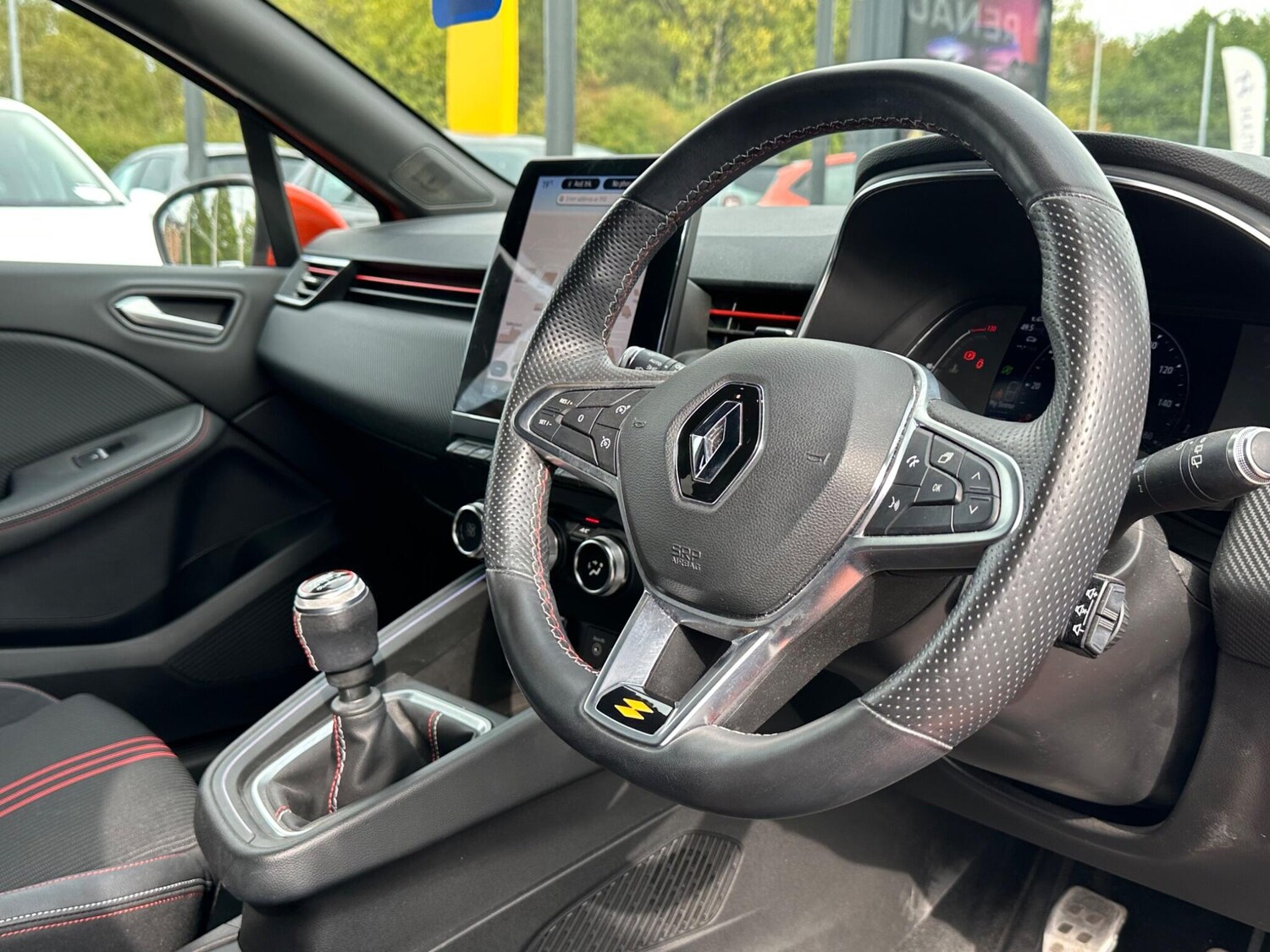 Used Renault Clio 2021 for sale - 75708366: Photo 12