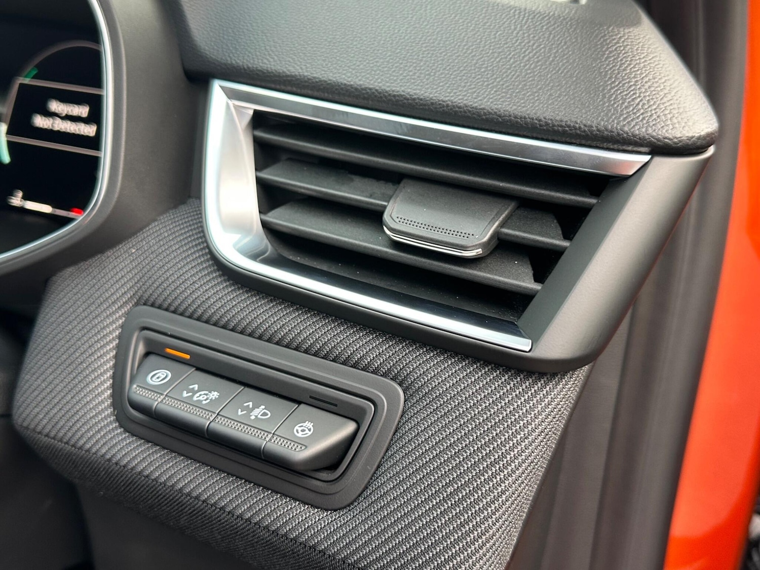 Used Renault Clio 2025 for sale - 76952691: Photo 14