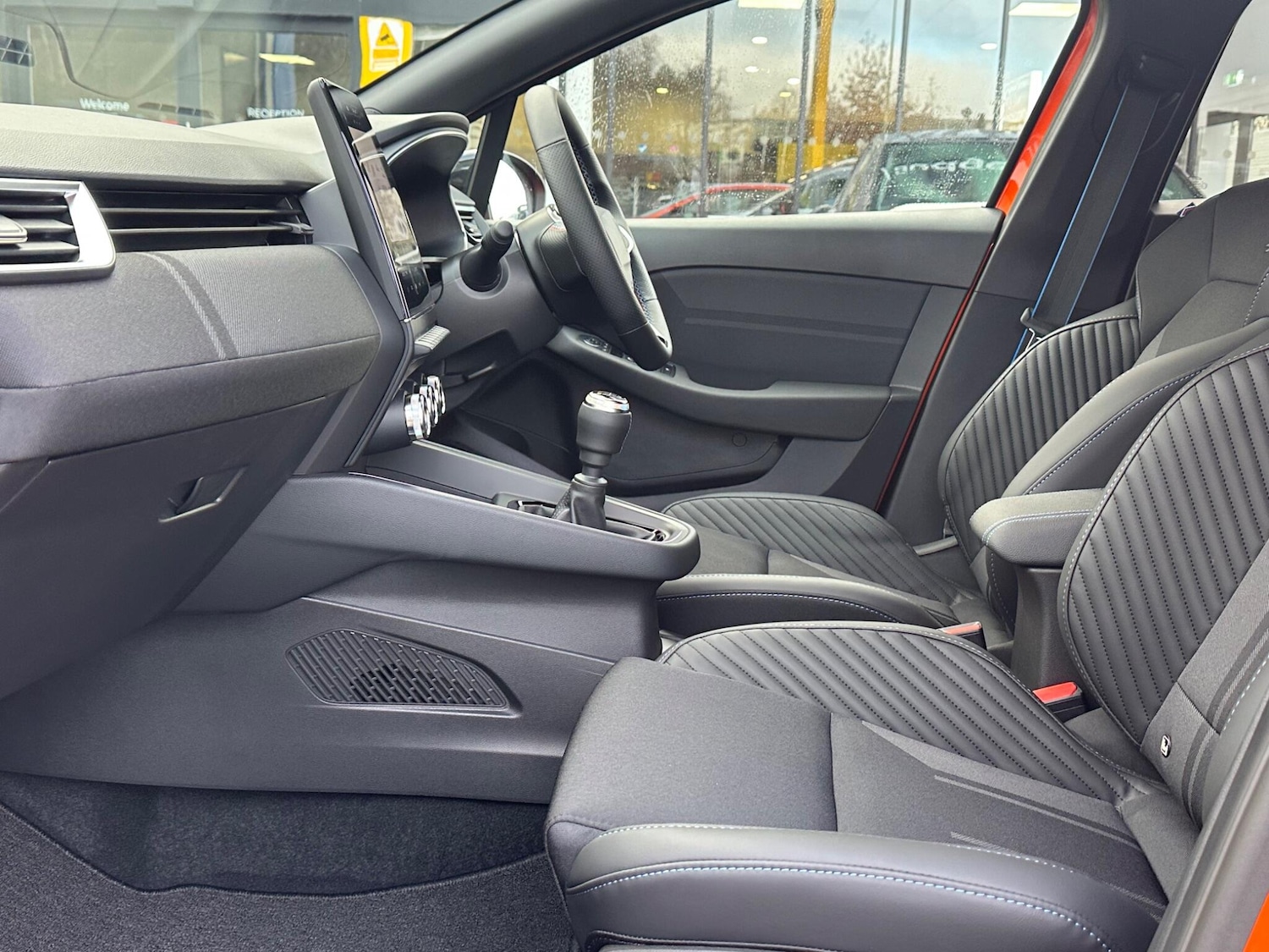 Used Renault Clio 2025 for sale - 76952691: Photo 32