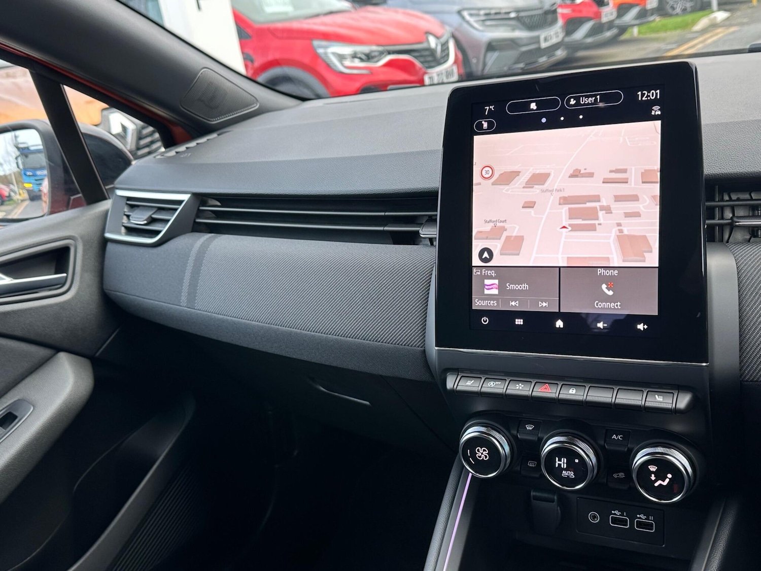 Used Renault Clio 2025 for sale - 76952691: Photo 43