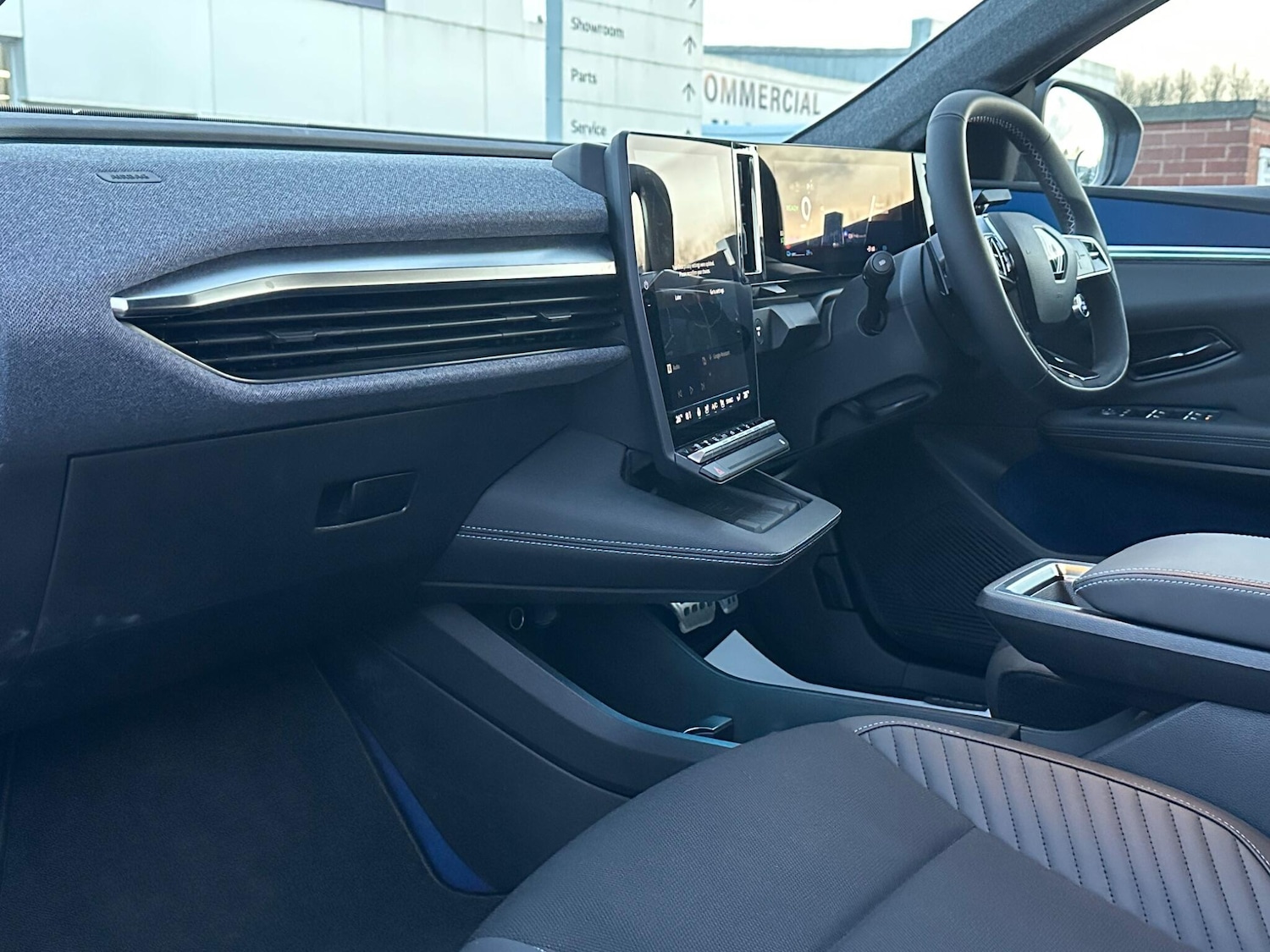 Used Renault Scenic E-Tech 2025 for sale - 76801241: Photo 10