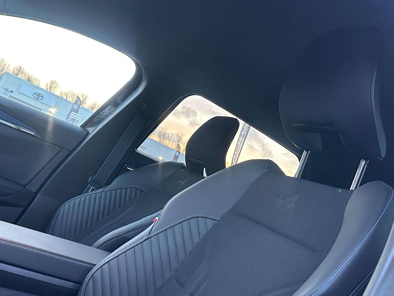 Used Renault Scenic E-Tech 2025 for sale - 76801241: Photo 31