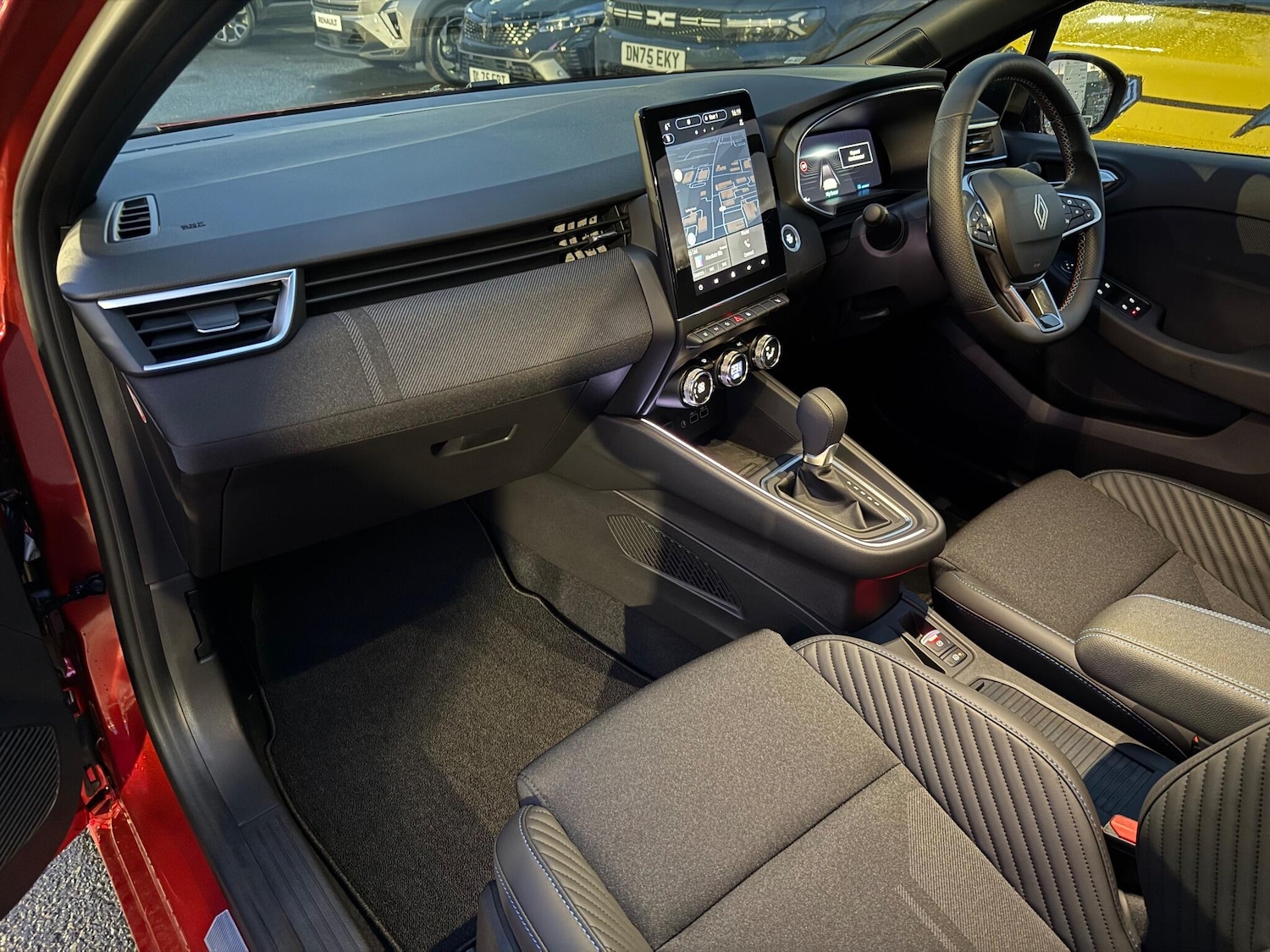 Used Renault Clio 2025 for sale - 76781401: Photo 10