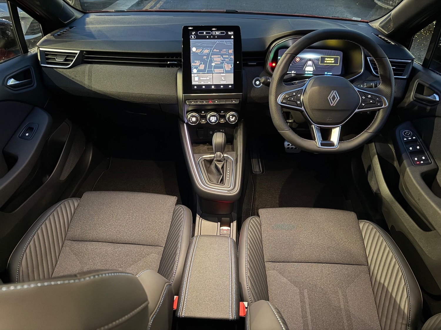 Used Renault Clio 2025 for sale - 76781401: Photo 11