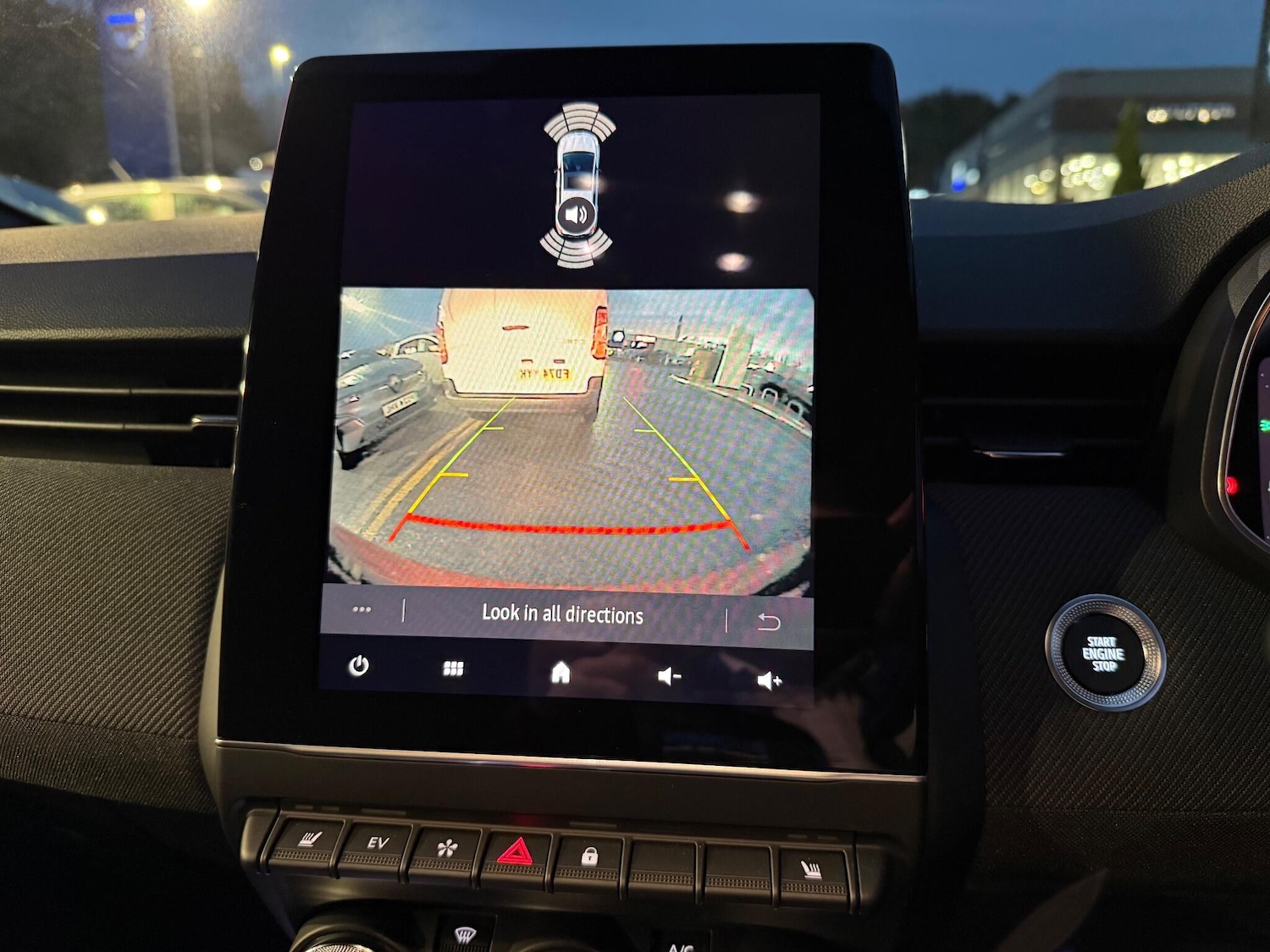 Used Renault Clio 2025 for sale - 76781401: Photo 23