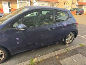 Used Peugeot 208 2012 for sale - 74898567: Photo