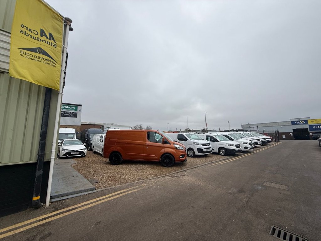 Used Ford Transit Custom 2018 for sale - 77779969: Photo 2