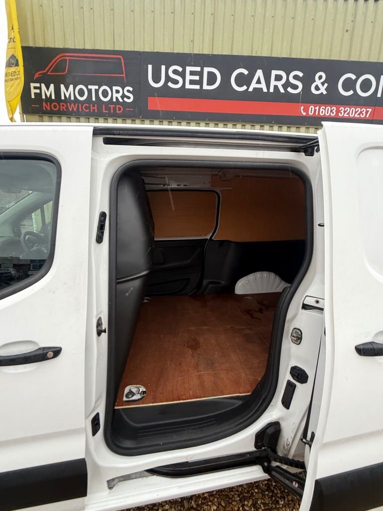 Used Vauxhall Combo 2020 for sale - 76080955: Photo 24