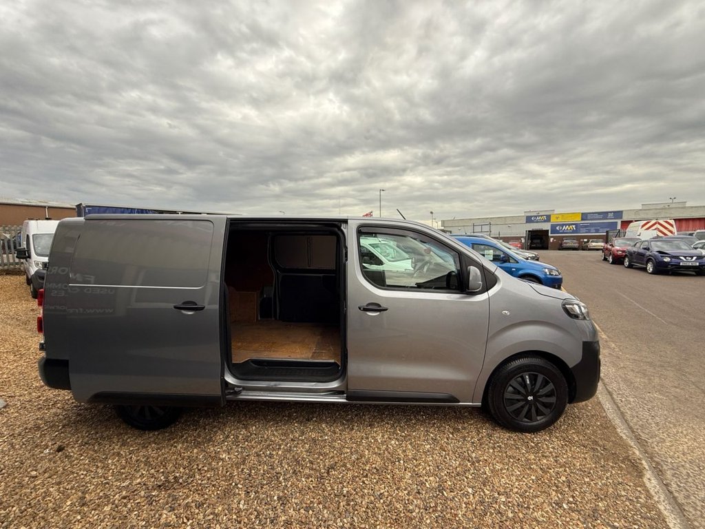 Used Vauxhall Vivaro 2019 for sale - 76509470: Photo 12