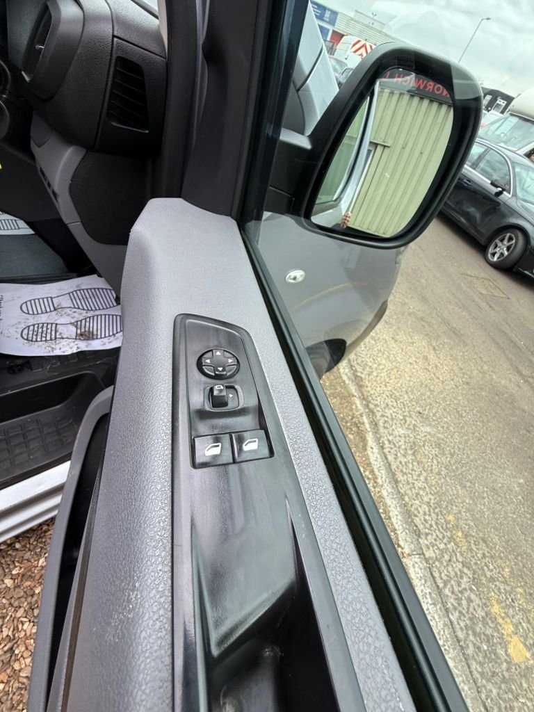 Used Vauxhall Vivaro 2019 for sale - 76509470: Photo 13