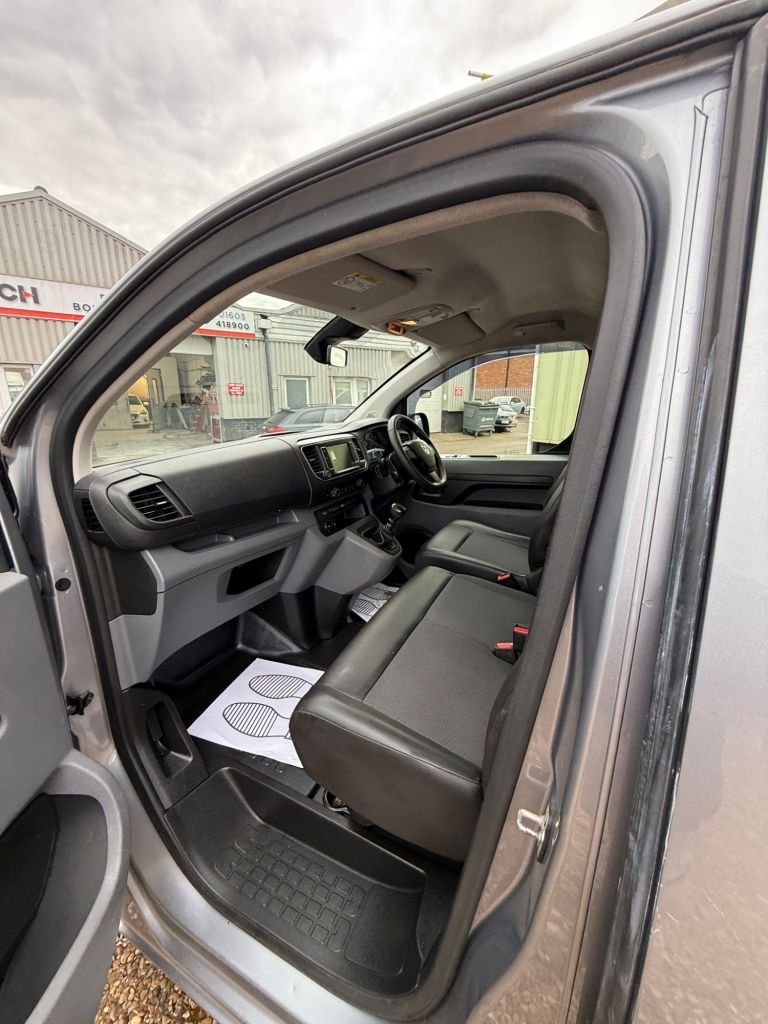 Used Vauxhall Vivaro 2019 for sale - 76509470: Photo 21