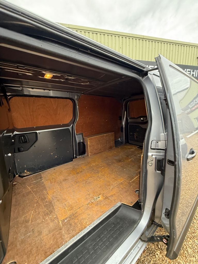 Used Vauxhall Vivaro 2019 for sale - 76509470: Photo 22