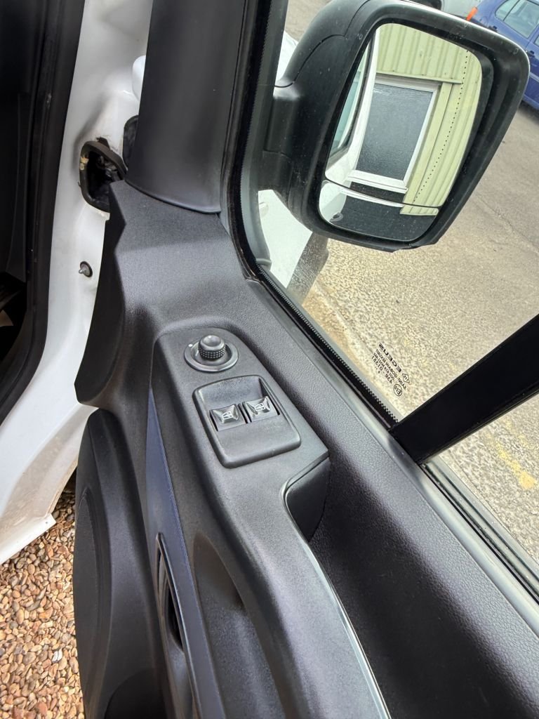 Used Vauxhall Vivaro 2019 for sale - 76430222: Photo 16