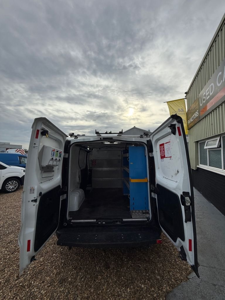 Used Vauxhall Vivaro 2019 for sale - 76430222: Photo 18