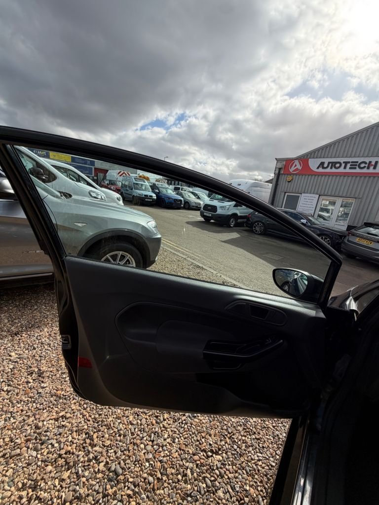 Used Ford Fiesta Van 2016 for sale - 77780567: Photo 22