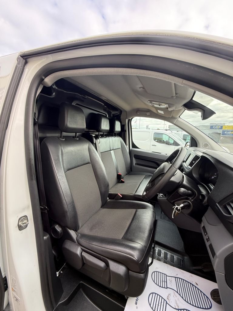 Used Vauxhall Vivaro 2021 for sale - 76323373: Photo 17