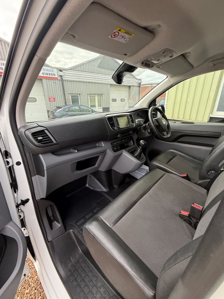 Used Vauxhall Vivaro 2021 for sale - 76323373: Photo 25