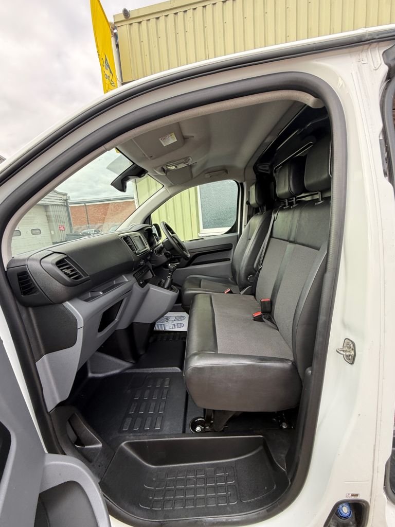 Used Vauxhall Vivaro 2021 for sale - 76323373: Photo 30