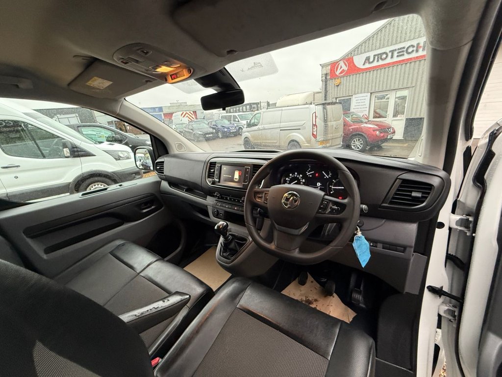 Used Vauxhall Vivaro 2020 for sale - 77341614: Photo 2