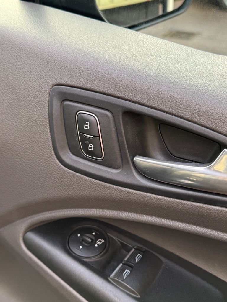 Used Ford Transit Connect 2019 for sale - 77384394: Photo 14