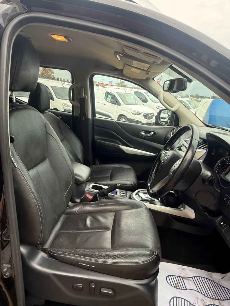 Used Nissan Navara 2018 for sale - 76470588: Photo 15