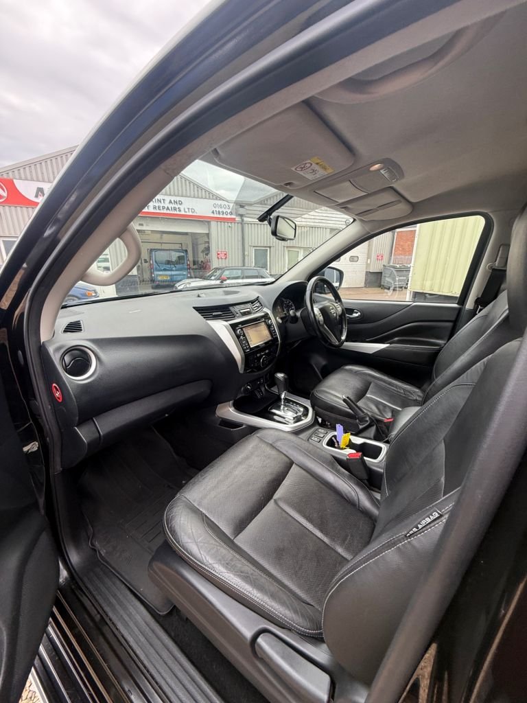 Used Nissan Navara 2018 for sale - 76470588: Photo 26