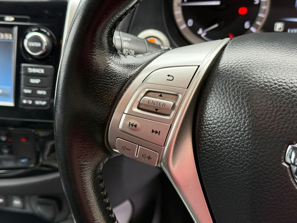 Used Nissan Navara 2018 for sale - 76470588: Photo 41