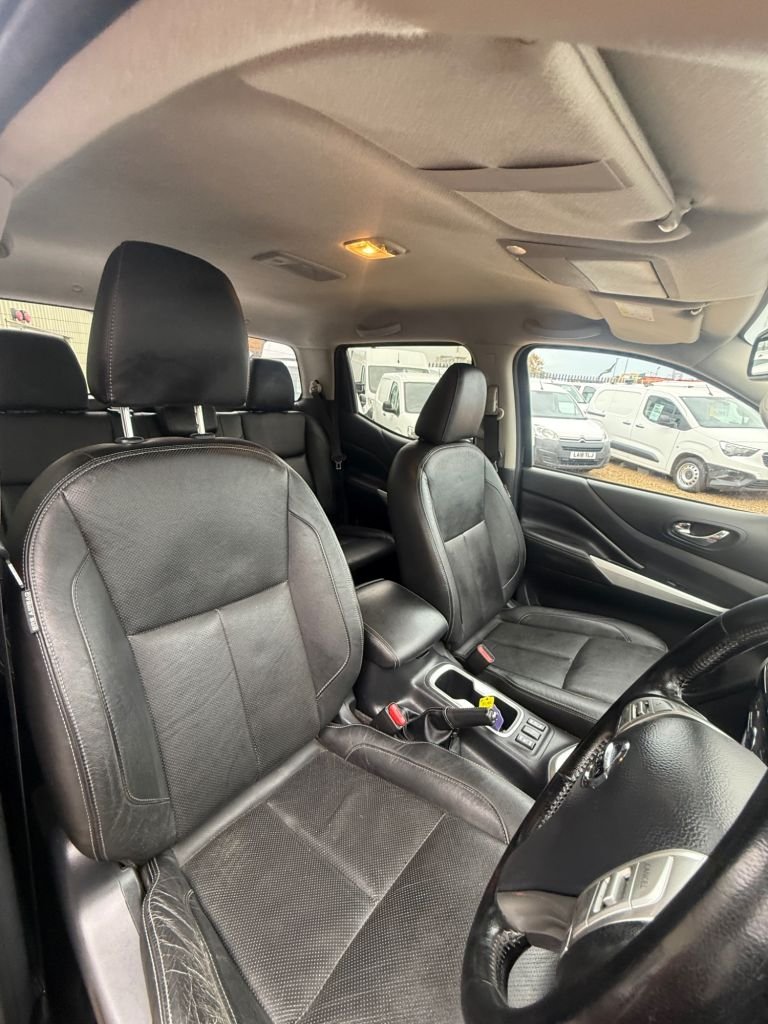 Used Nissan Navara 2018 for sale - 76470588: Photo 44