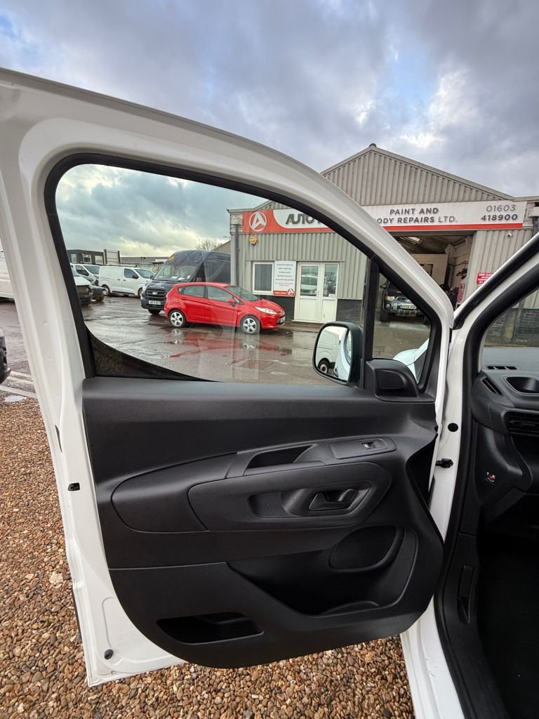 Used Vauxhall Combo 2019 for sale - 76323471: Photo 23