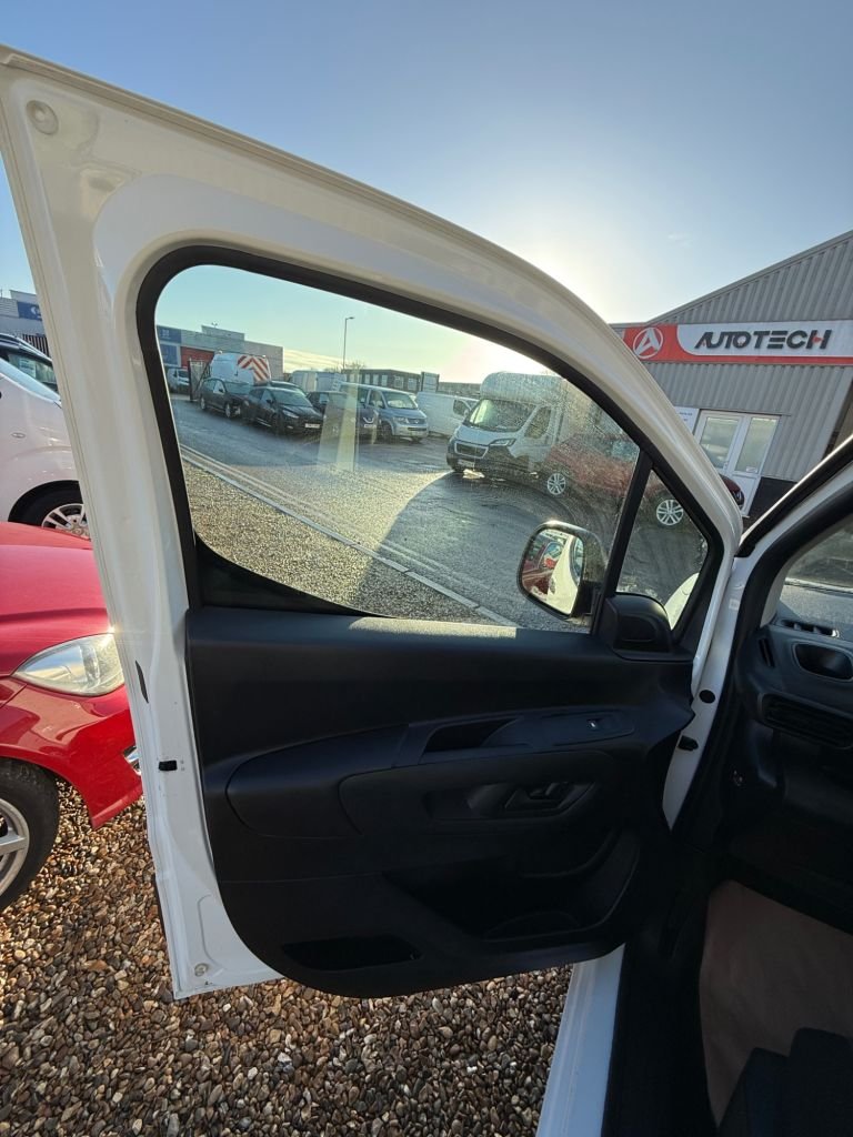Used Vauxhall Combo 2020 for sale - 76784117: Photo 23