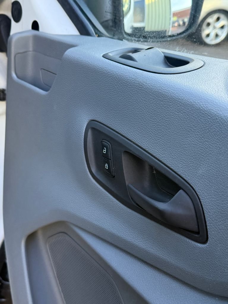 Used Ford Transit 2018 for sale - 76923797: Photo 18