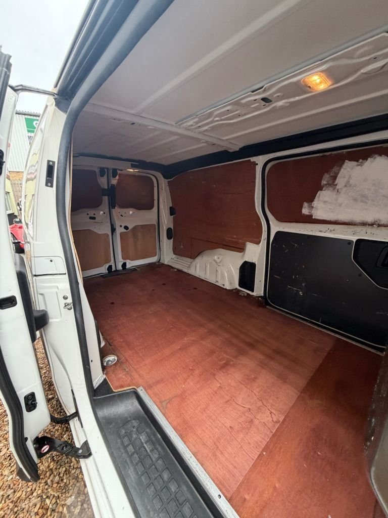 Used Vauxhall Vivaro 2019 for sale - 77953276: Photo 14