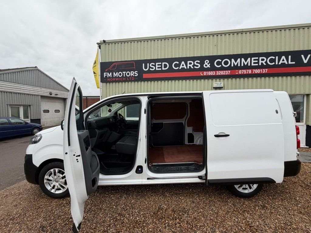 Used Vauxhall Vivaro 2019 for sale - 77953276: Photo 17