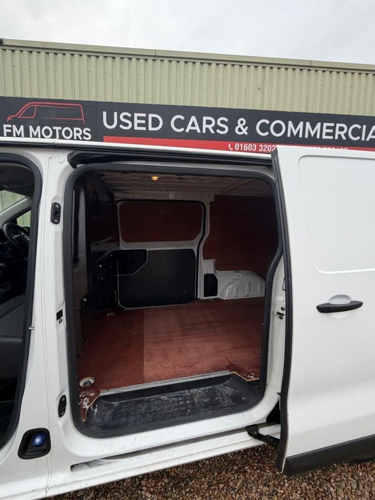 Used Vauxhall Vivaro 2019 for sale - 77953276: Photo 22
