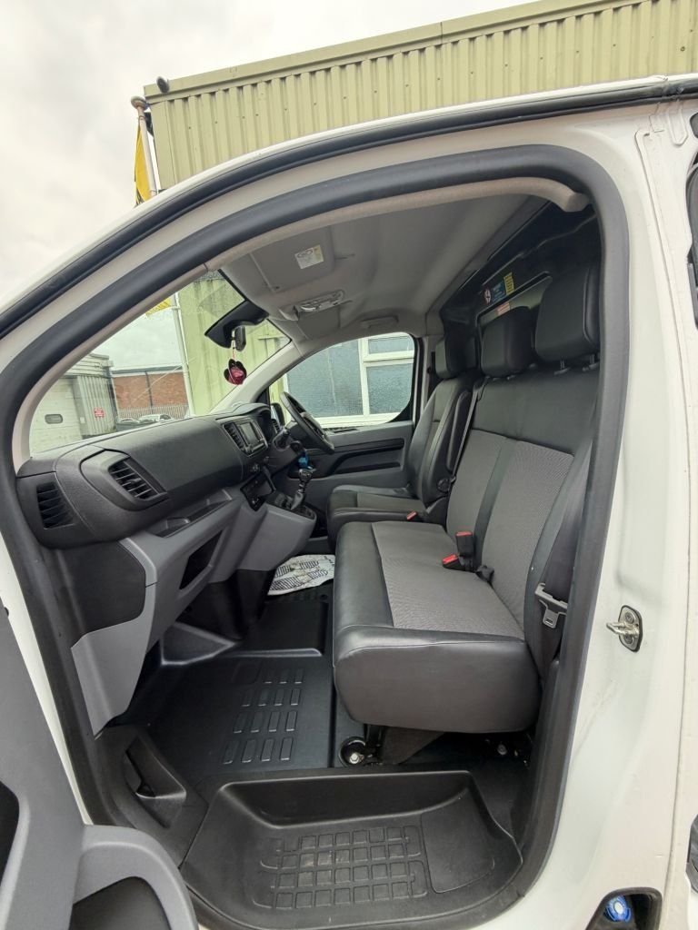 Used Vauxhall Vivaro 2019 for sale - 77953276: Photo 24