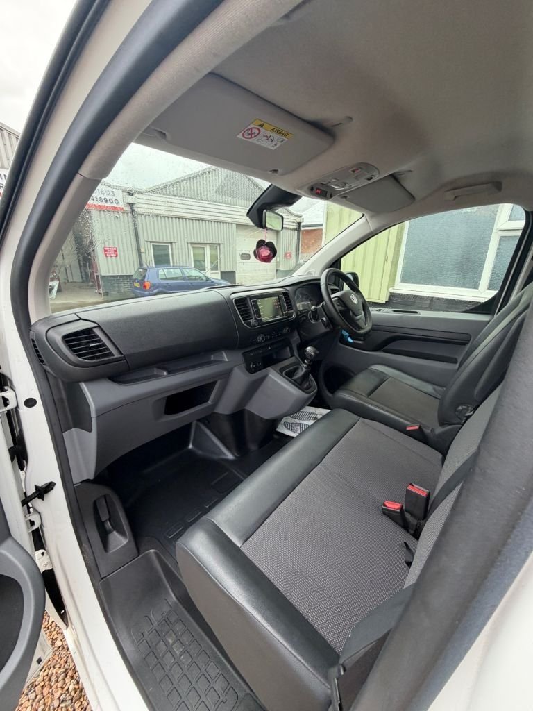 Used Vauxhall Vivaro 2019 for sale - 77953276: Photo 25