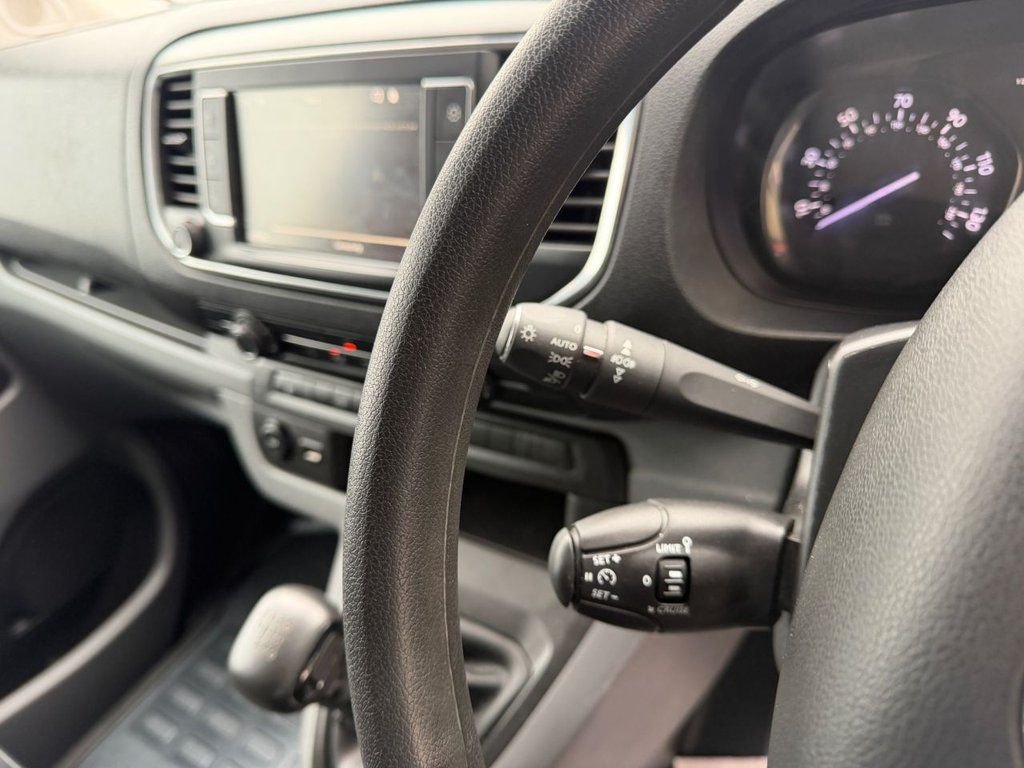 Used Vauxhall Vivaro 2019 for sale - 77953276: Photo 43